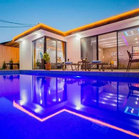 Hotel Ekru / Kalkan 4*